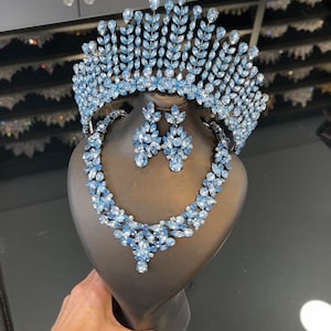 Blue Quinceanera Crown with Necklace and Earrings, Crystal Bridal Tiara, Blue Wedding Swarowski Tiara,Bridesmaid Headband, Quinceanera Tiara