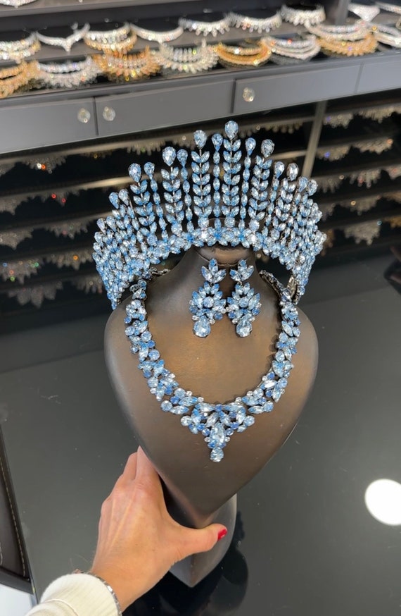 Women's Crystal Bridal Jewelry Set – Tiara, Earrings, Necklace, Alloy & Rhinestone