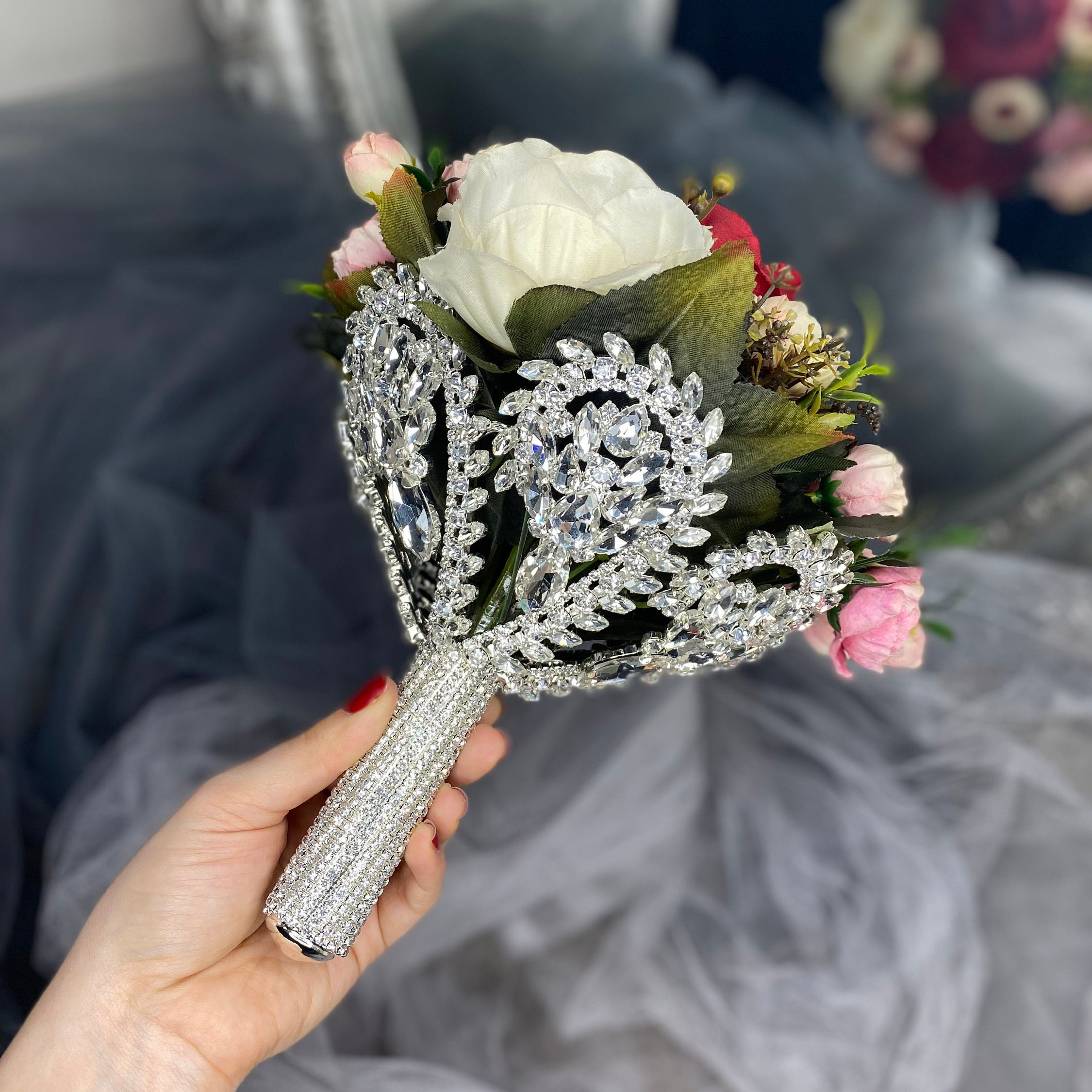Bridal Bouquet Holder,crystal Wedding Flower Holder,rhinestone Bride Bridal Bouquet Holder,crystal Wedding Flower Holder,rhinestone Bride