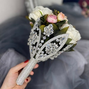 Bridal Bouquet Holder,Crystal Wedding Flower Holder,Rhinestone Bride Flower Holder,Bouquet Wrap,Wedding Flower Jewelry,Wedding Bouquet