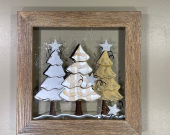 Gold, silver, and white trees framed square.