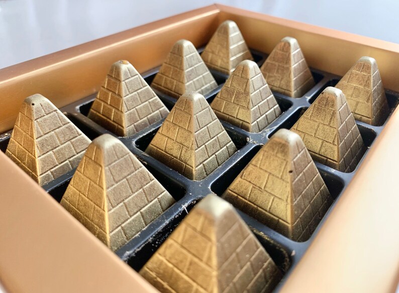 Box of 12 Pyramid Chocolates Filled With Housemade Caramel Etsy
