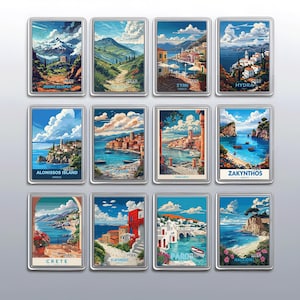 Könnte beinhalten: Ein Set aus zwölf rechteckigen Magneten mit silbernen Rändern, die farbenfrohe Illustrationen griechischer Landschaften zeigen. Die Magnete zeigen Orte wie Alonissos Island, Chania und Zakynthos, mit den Namen darunter.