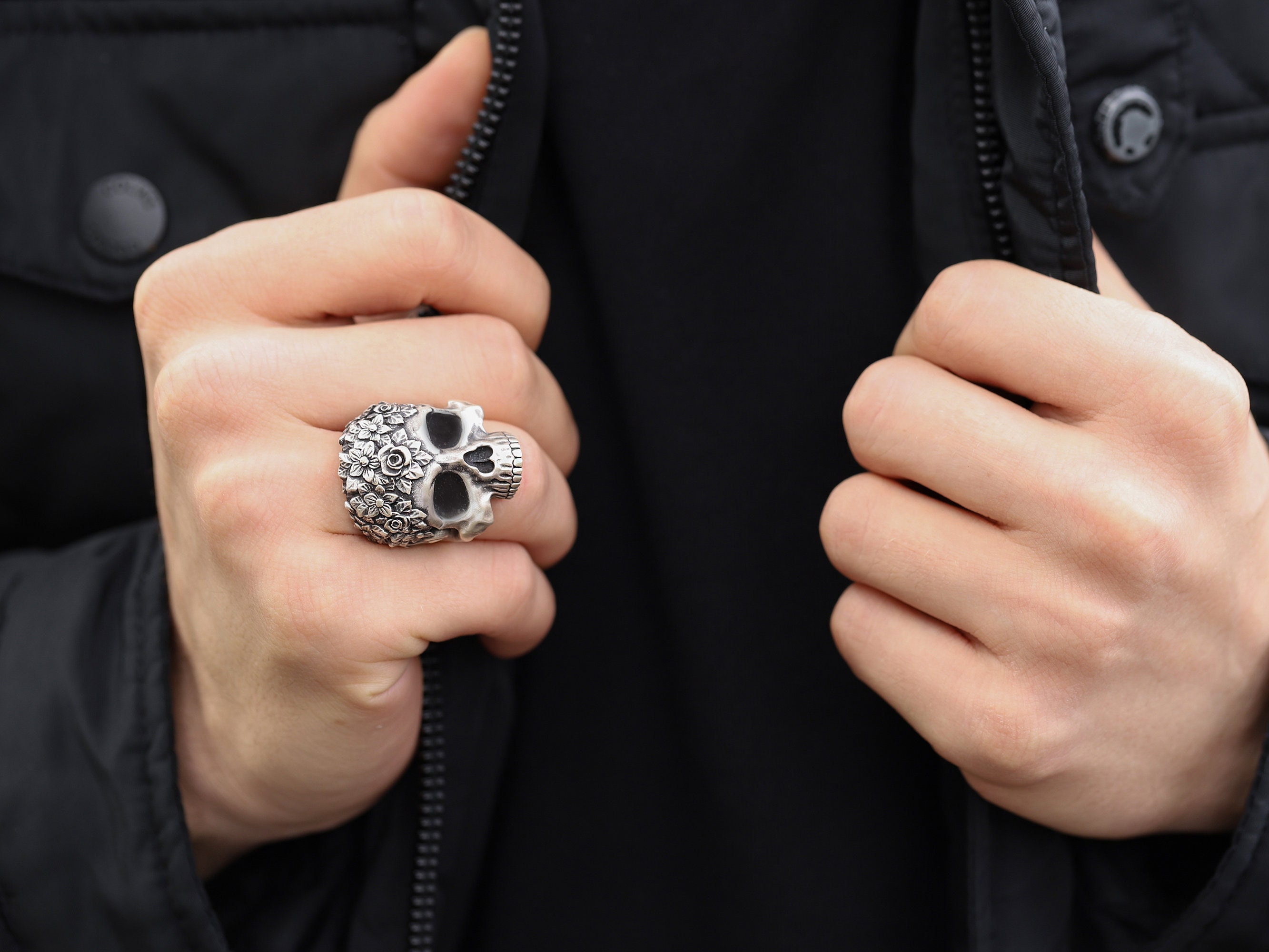 Personalized Skull Ring With Roses, Men Gift Ring, Men Biker Ring, Gothic Skeleton Ring Art, Halloween Skulls