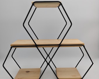 Schmiedeeisen Hexagon Shadow Box mit Holzregalen