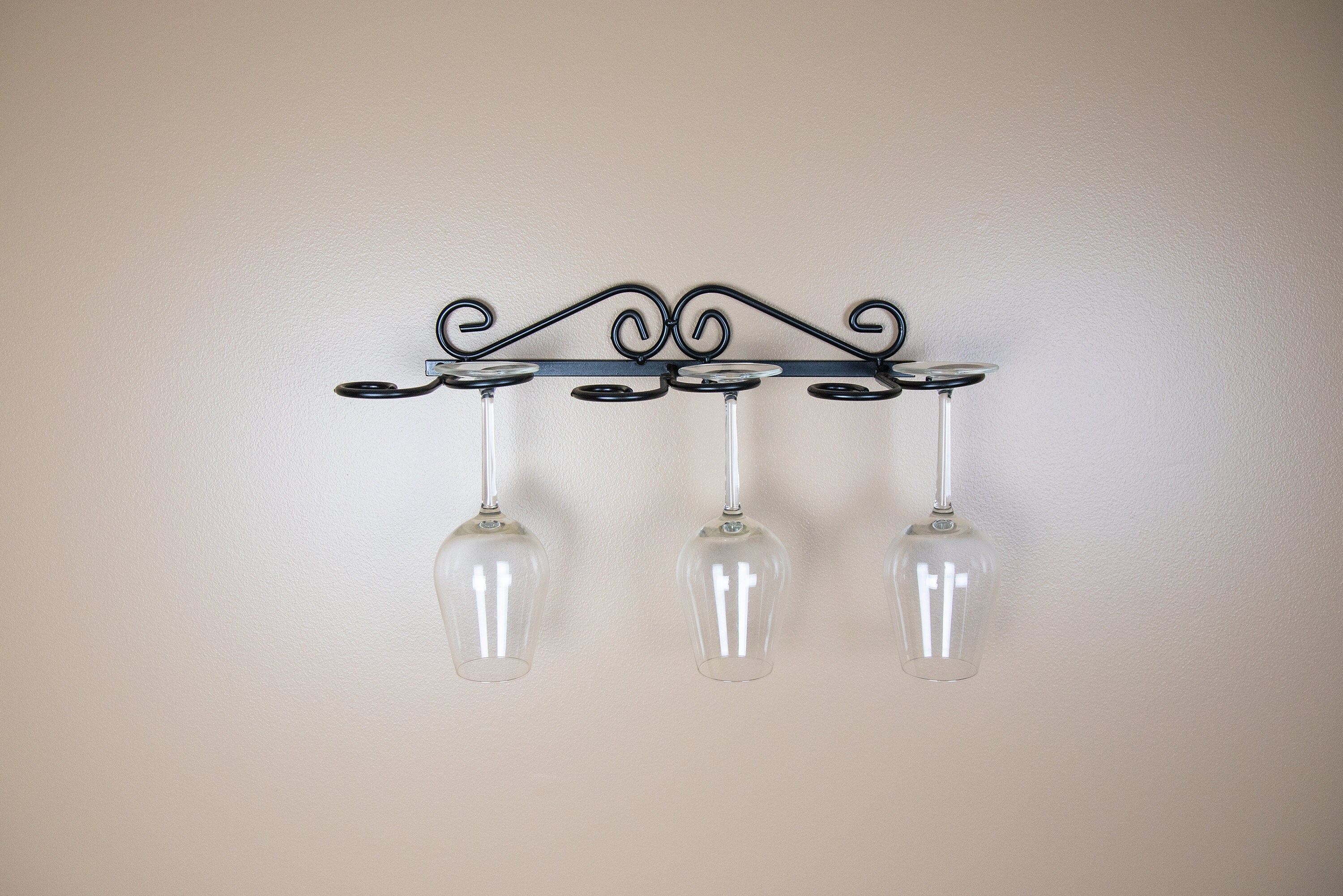 Iron wine glass holder new arrivals