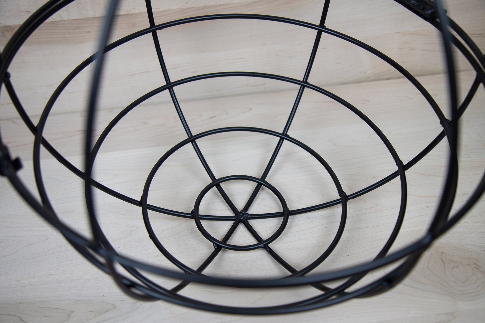 Wrought Iron 18 Hanging Wire Basket Plant Hanger Globe Etsy