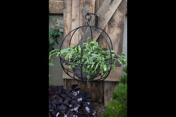 Buy Wrought Iron 18 Hanging Wire Basket Plant Hanger Globe Online in India  