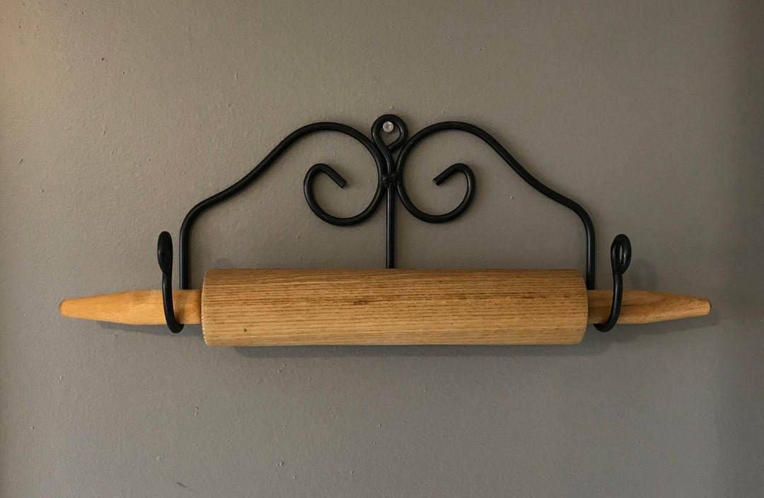 Wrought Iron Rolling Pin Holder Black Wall Dough Roller Holder _vintage Farmhouse Antique