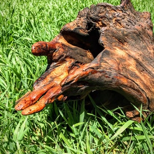 Escultura de decoração esculpida em madeira