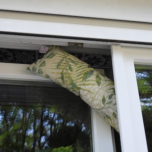 Tilt and turn window blocker, anti-cat trapping