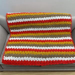 Micro Crochet Dollhouse Blanket: Handmade Autumn Stripe Miniature