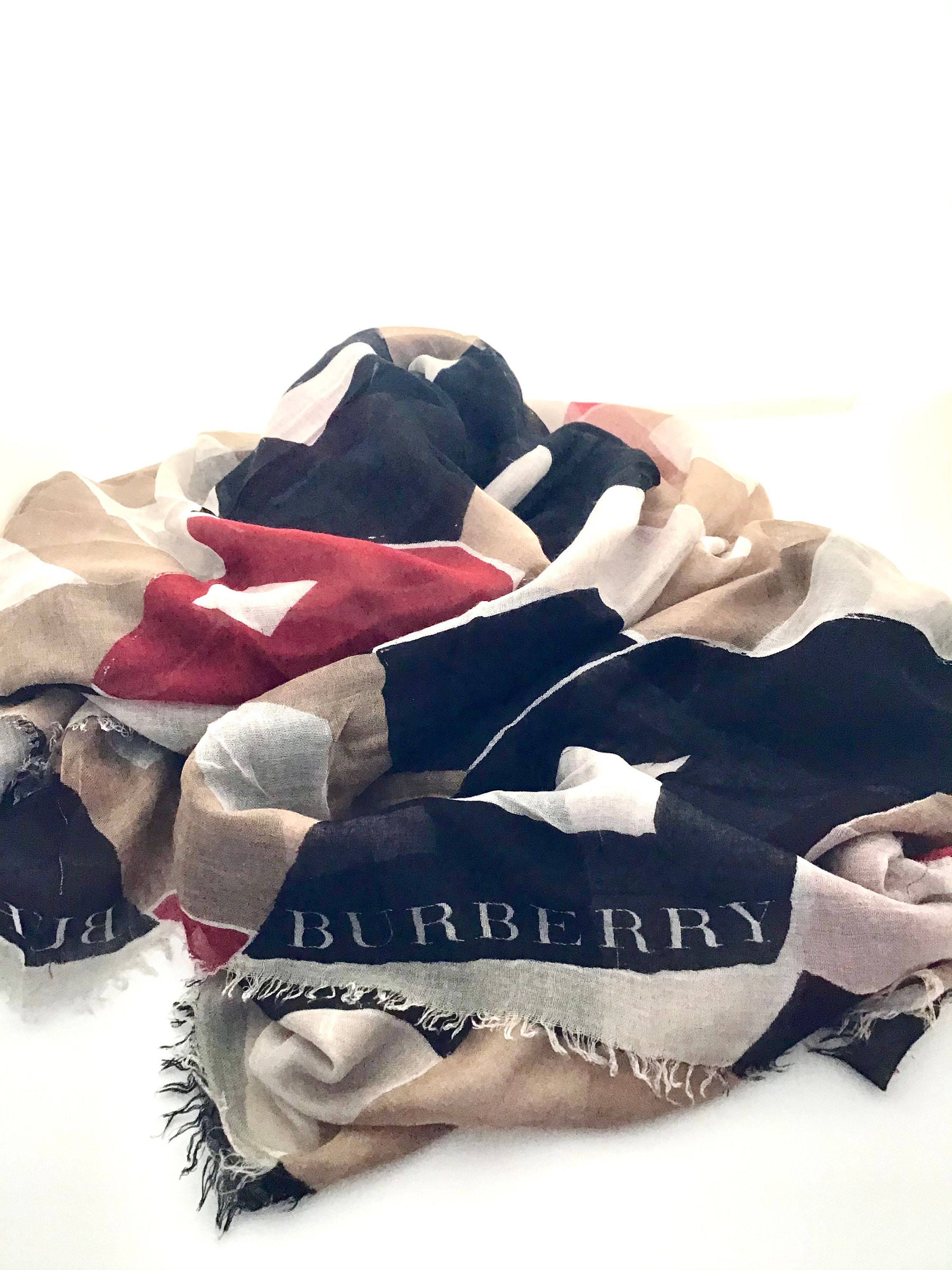 Burberry Scarf 