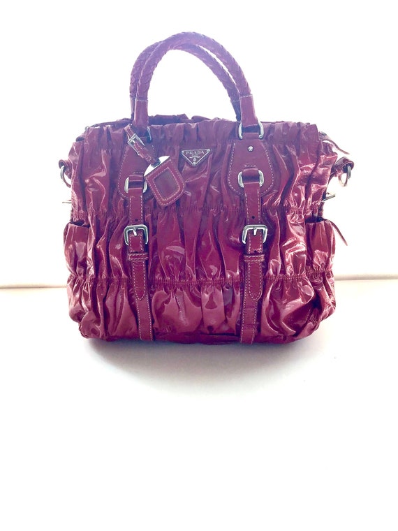 Prada Women's Leather Diagramme Shoulder Bag – ITTELLI