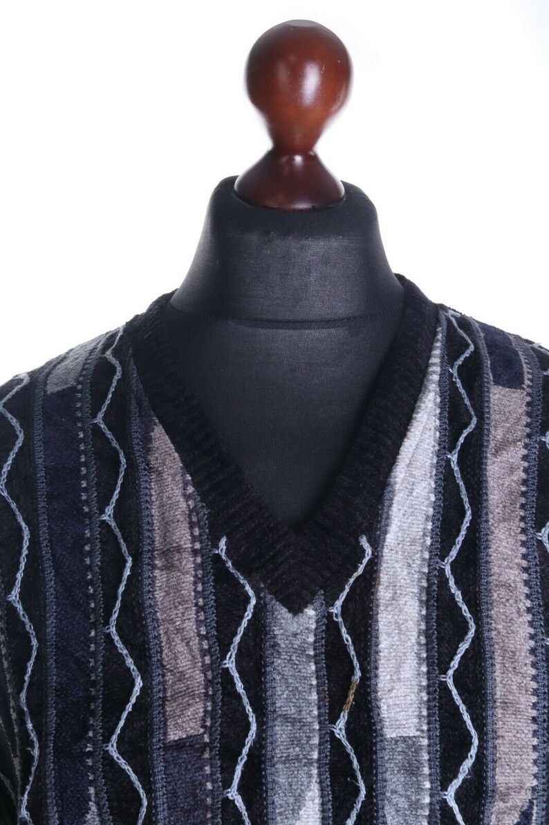 Men/'s TUNDRA Canada Black Cotton Blend V-Neck Coogi Style Jumper Sweater Size L