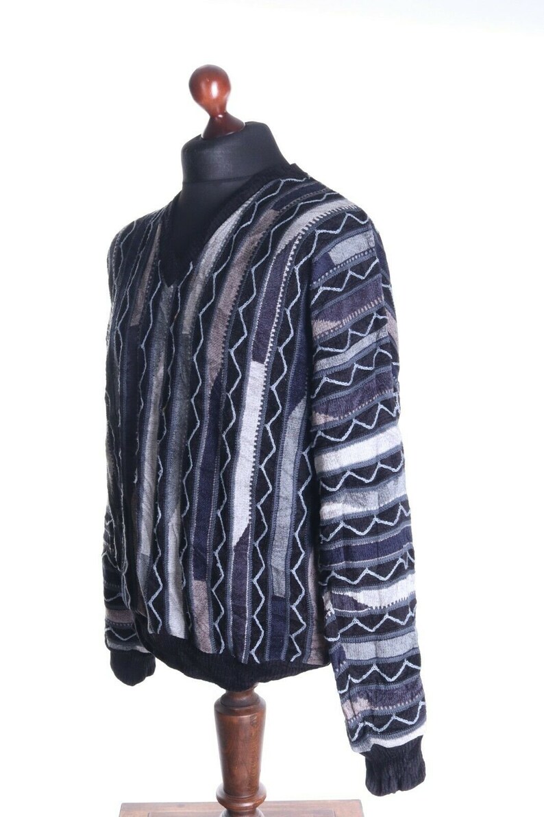 Men/'s TUNDRA Canada Black Cotton Blend V-Neck Coogi Style Jumper Sweater Size L