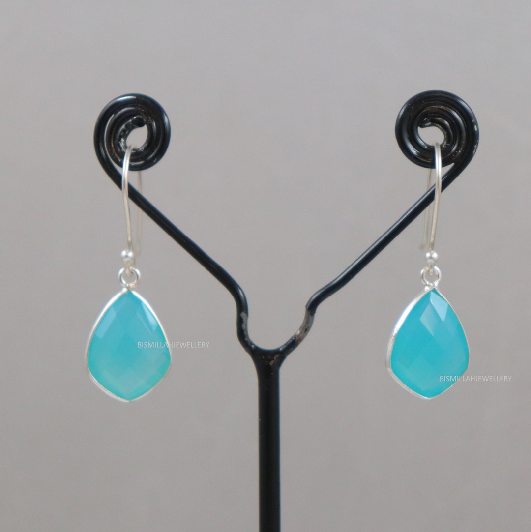 パライバトルカルセドニー スターリングシルバー イヤリング：ブリオ