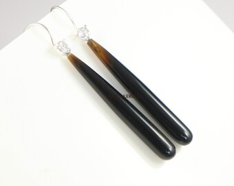 ブラックオニキスダングルイヤリング：スターリングシルバー