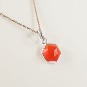 Roter Onyx 92.5 Sterling Silber 10 mm Hexagon Rose Cut Anhänger Handgemachtes Schmuck Geschenk für sie Silber Roter Onyx Anhänger Hexagon Anhänger