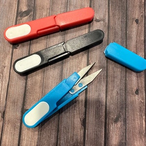 Thread Scissors. U shaped cross stitch scissors. Portable small scissors. Stainless steel sewing scissors. thread snippers. Embroidery tools