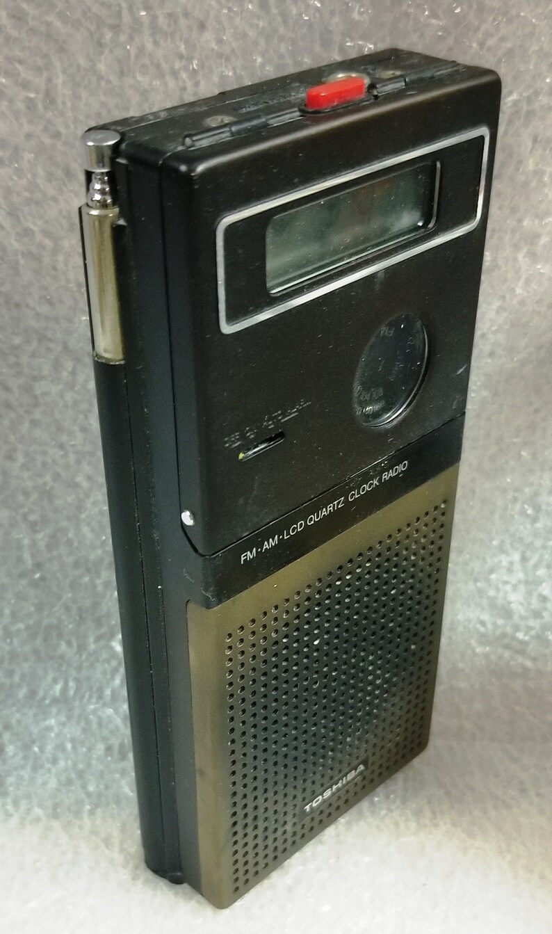 Toshiba RC1790F Vintage AM/FM Radio Alarm Clock W/t Case. Etsy