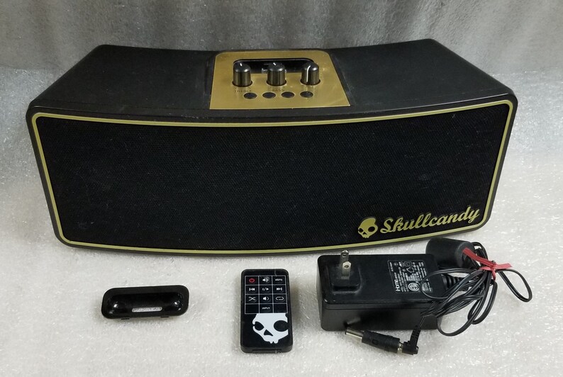 Skullcandy Vandal Speaker Dock with Remote Control S7LACZ-04