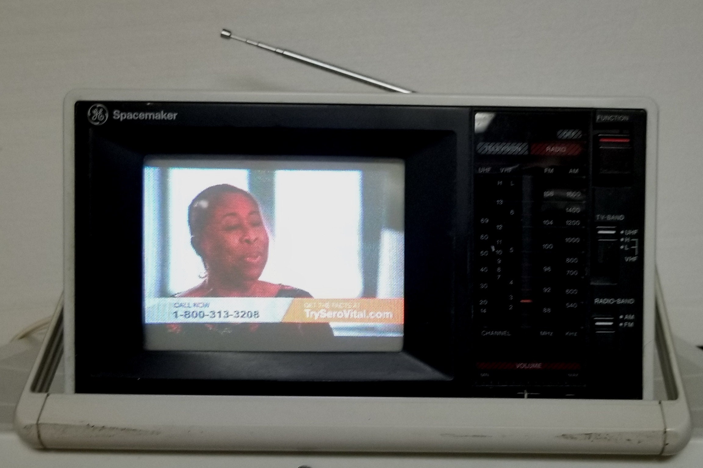 Ge Spacemaker Xl1800 Microwave for sale Only 4 left at 60