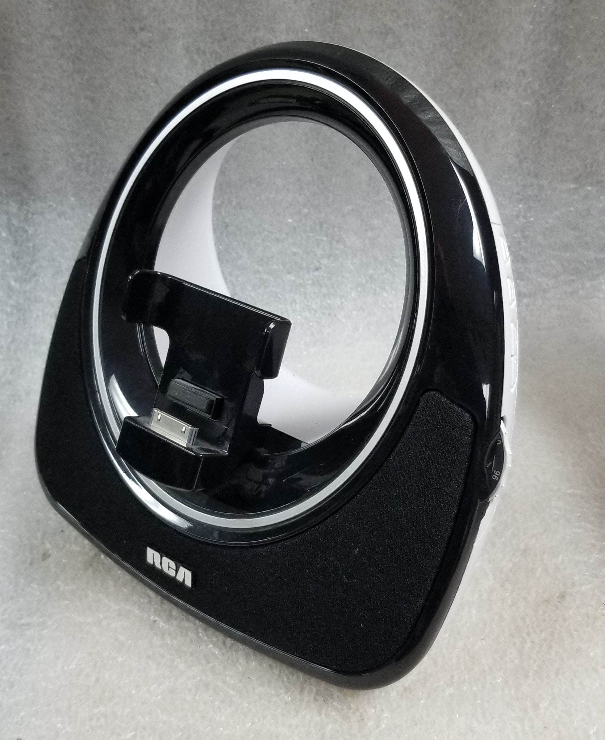 Rca Ri3 Gyro Speaker Dock For Iphone And Ipod Etsy Australia Rca Ri3 Gyro Speaker Dock For Iphone And Ipod Etsy Australia