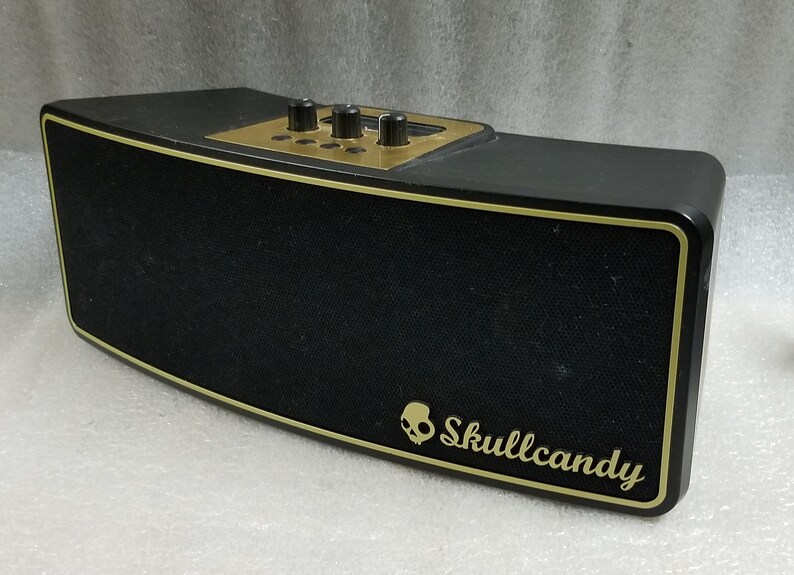 Skullcandy Vandal Speaker Dock with Remote Control S7LACZ-04