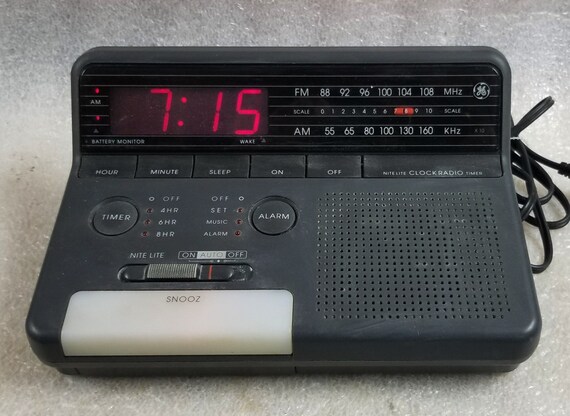GE 7-4654A Nite Light AM/FM Reloj Radio Temporizador Despertador w/t Snooze  -  México