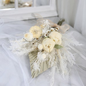 Spear Palm dried flower bouquet. Boho decor style
