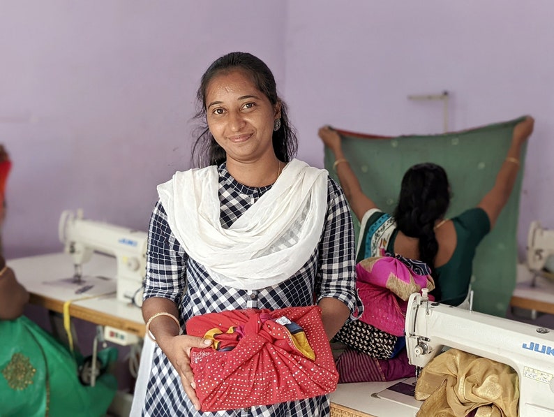 Handgefertigte Sari-Geschenkverpackungen, umweltfreundliche wiederverwendbare Verpackungstücher von Furoshiki, ethisch handgefertigt in Indien Bild 8