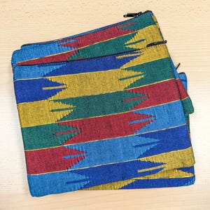 Bolsas tejidas a mano con cremallera, tela nepalí Dhaka, monederos coloridos, bolsa de comercio justo, hecha a mano éticamente en Nepal, envíos desde el Reino Unido