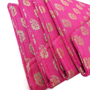 Sari clutch bag, roze tas, upcycled sari, ethisch handgemaakt, handgemaakt zakje, roze avondtasje, envelopkoppeling, ethische geschenken, ecogeschenken afbeelding 8
