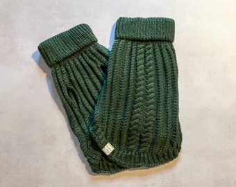 Chunky cable knit sleeveless dog jumper | Forest Green