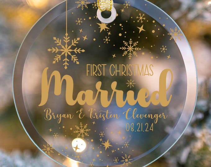 Married Glass Ornament 2024 Gift Newlywed Gift Mr & Mrs Christmas Ornament Personalized Mr Mrs Wedding Ornament Wedding Gift Keepsake Custom