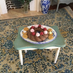 Dollhouse Cake