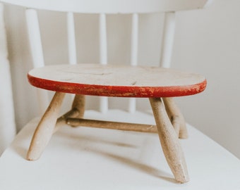 Vintage Tan Red Trim Weathered Solid Wood Oval Stool | Rustic Wood Footstool | Primitive Wood Plant Stand | Chippy Crackle Paint Wood Riser