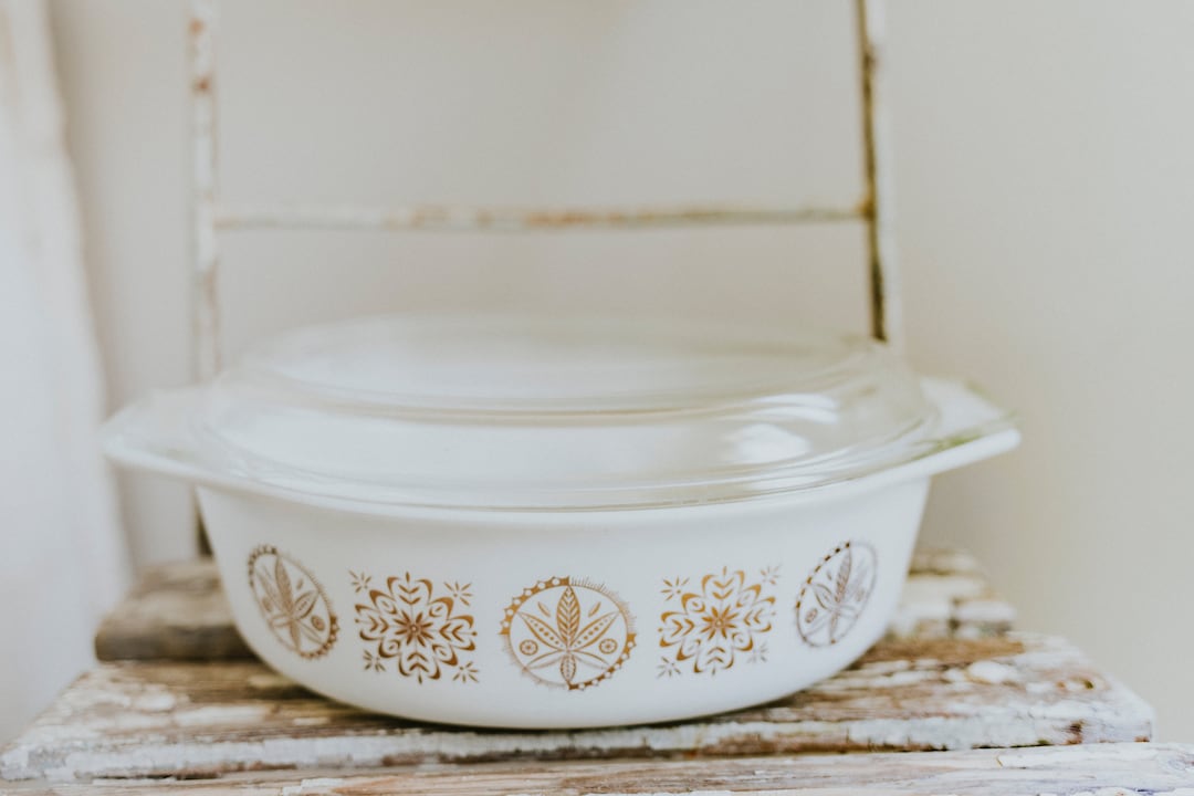 米軍 実物 OLD PYREX デザートプレート② Pyrex - 米軍 実物 OLD PYREX デザートプレート②の通販 by 紫の