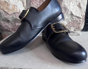 Zapatos de cuero negro con hebilla del siglo XVIII / Calzado histórico hecho a mano / Zapatos de mujer de la década de 1770
