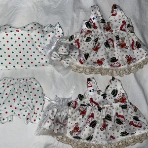 Completo 3 in 1 con pupazzo di neve bianco/pois verdi e rossi e fiocchi per bambole Cabbage Patch da 16 a 18 pollici, Bitty Baby da 15 pollici, Baby Alive/Reborn da 16 pollici