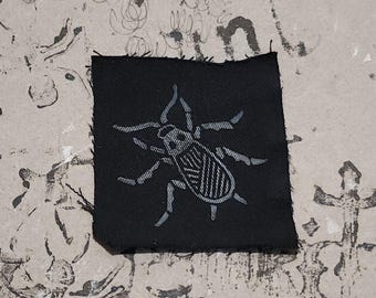 ROACH-patch// Opnaaien// DIY