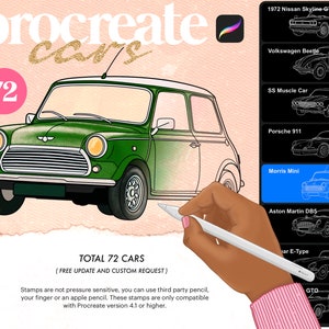 以下が含まれることがあります： 「Procreate」の文字と緑色のモーリスミニカーのイラスト。車のイラスト一覧と「TOTAL 72 CARS」の文字が含まれています。手はスタイラスを持っています。