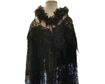 Refined black lace shrug, early 1900s