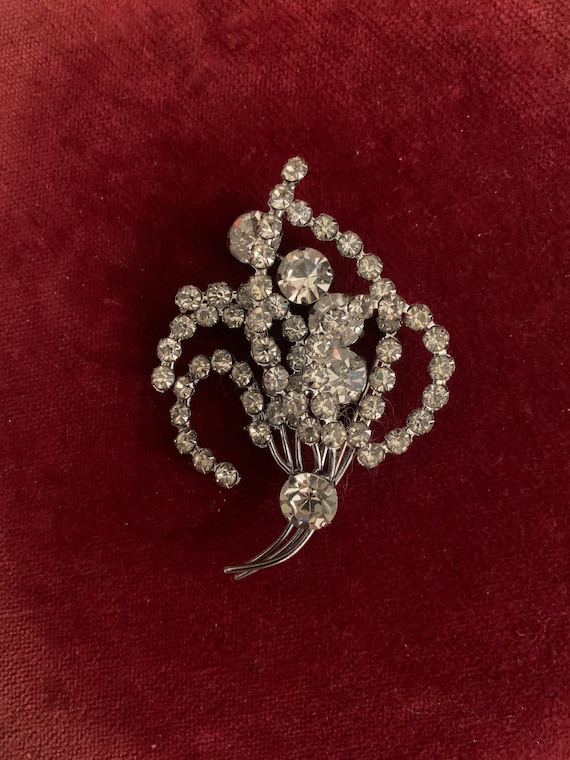 Rhinestone brooch (costume jewelery) "flower" - image 1