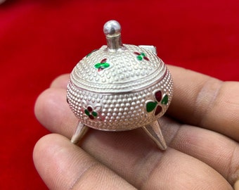 Solid Sterling Silver Handmade Unique Antique Design Brides Eye Kajal Box, Kumkum Sindoor Box, Small Trinket Box Silver Article