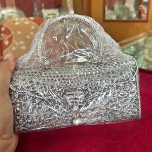 Silver Handbags
Vintage Handbags
Silver Evening Purse
Metal Handbag
Women Accessories
Metal Clutch Bag
Antique Clutch
Clutch with Handle
Bridesmaid Gifts
Bridal Clutch Bag
Sterling Handbag
Pure Silver Purse
Trendy Clutch