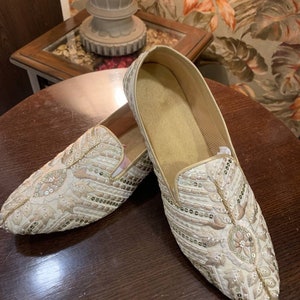 Men Embroidered Shoe