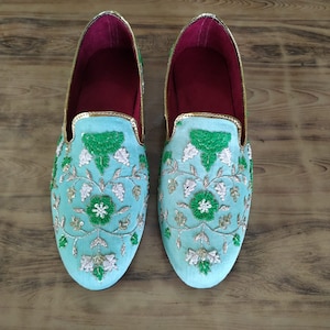 Men Embroidered Shoe