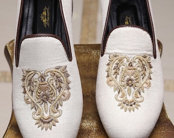 Men Embroidered Shoe